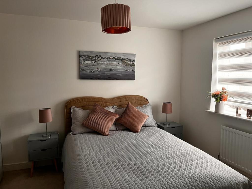 Double Room In A Family Home - 15 Minutes Walk To Famous Bicester Village Chesterton  Exterior photo